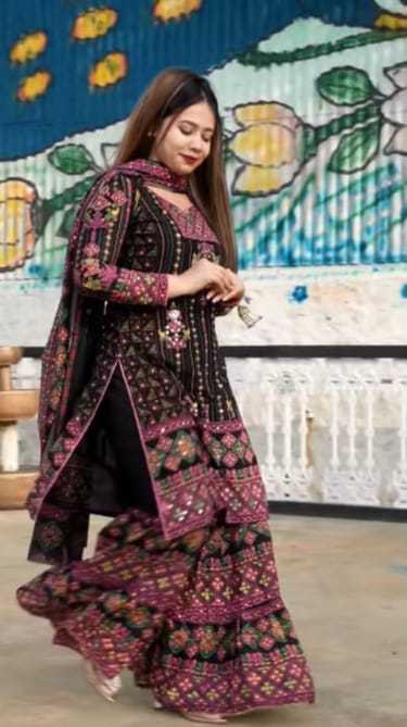 Nice%20looking%20VIP%20Linen%20Cotton%20Sarara%20Garara%20Full%20Body%20Beaded%20Readymade%20Three%20Piece%20-%20Image%207