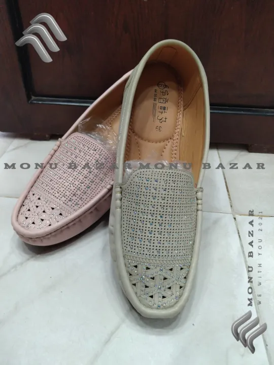 MNB%20L-9004%20Premium%20Quality%20Soft%20Leather%20Loafers%20for%20Women%20-%20Comfortable%20Sandals%20-%20Image%203