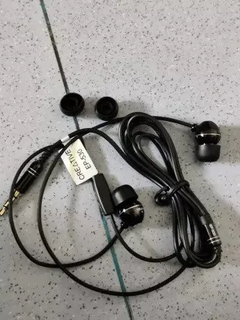 Creative%20High%20Bass%20Audio%20Earphone%20With%20Pouch%20Ep-530%20-%20Black%20-%20Ear%20Phone%20-%20Headphone%20-%20Image%206