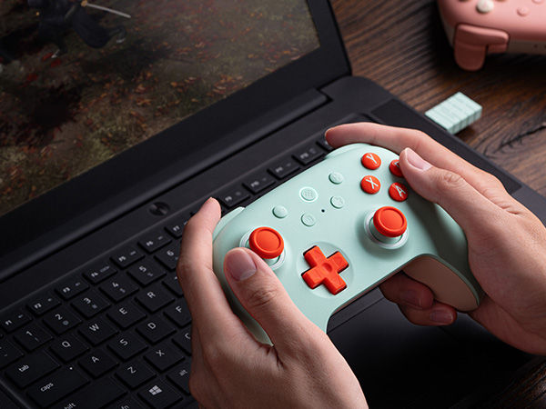 8BitDo%20Ultimate%202C%20Wireless%20Game%20Controller%EF%BC%8C2.4G%20Gamepad%20with%20Hall%20Effect%20for%20PC,Windows%2010%2011,Steam%20Deck,Raspberry%20Pi,Android%20-%20Image%203