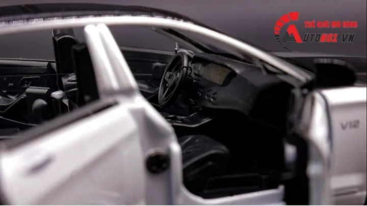 Exceotional%20Quality%20-%20Mercedes%20bens650%20black%20white%201:24%20jiaaye%20model%20car%20di%207950%20-%20Vintage%20Choice%20-%20Exclusive%20Experience%20-%20Image%207