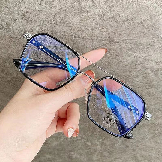 Anti-Reflective Famous Blue Light And Radiation Proof Black To White Uv400 Squire Shape Sunglass For Man