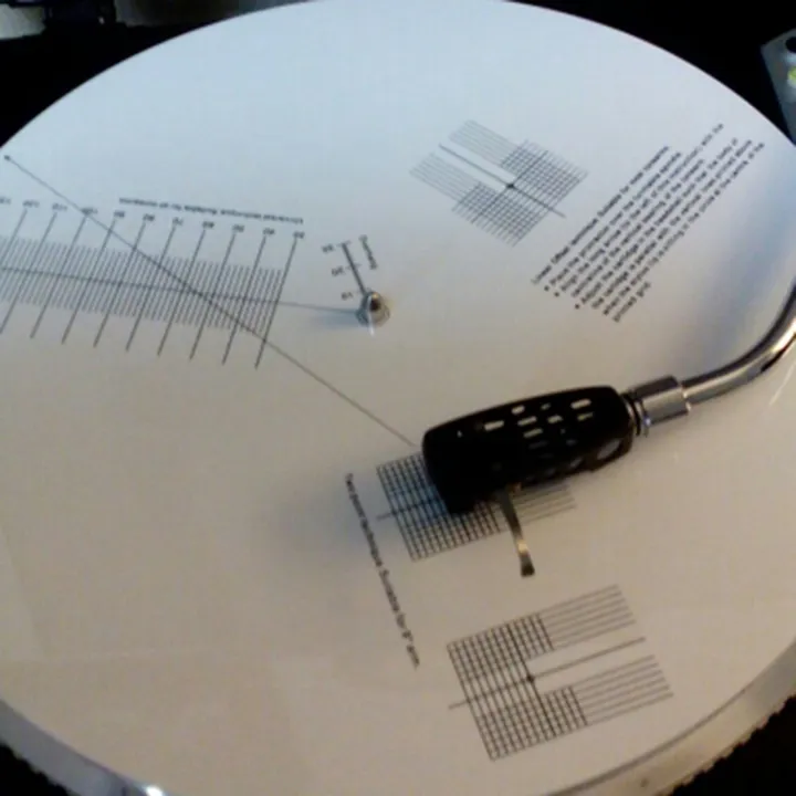 Calibration%20Plate%20,%20Anti-Sliding%20LP%20Vinyl%20Record%20Pickup%20Calibration%20Plate%20Distance%20Gauge%20Protractor%20Adjustment%20Tool%20Ruler%20for%20Turntable%20-%20Image%209