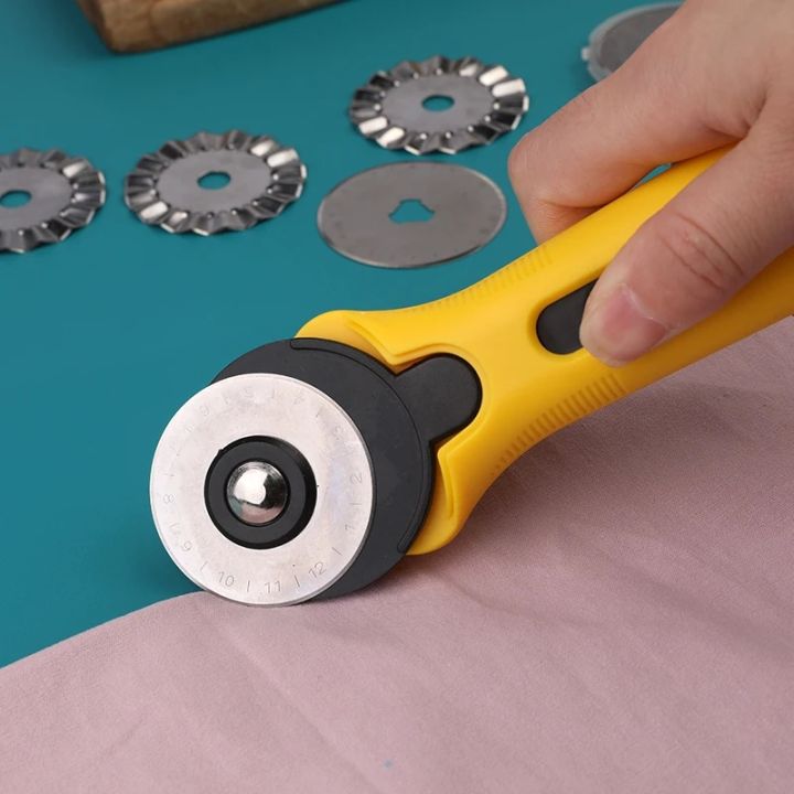 45mm%20Small%20Round%20Blade%20Rotary%20Cutter%20Blade%20-%20Image%207