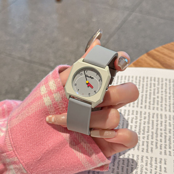 GCCLIYO New Fashion Cartoon Silicon Tape Student Watch Little Red Book Hot Light Luxury Quartz Style Watch