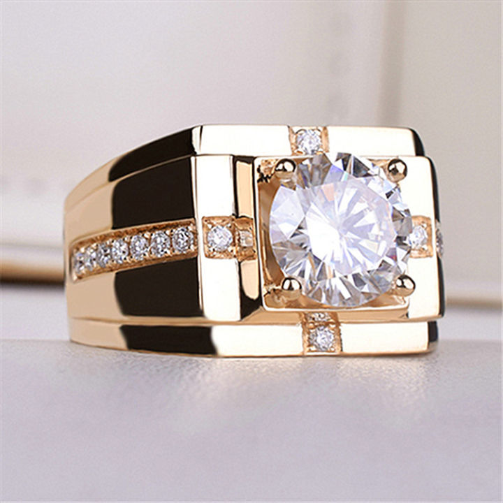 Classic High Carbon Diamond High Men's Diamond Ring Imitation Moissanite Plated Yellow Gold Domineering Wedding Ring Wholesale