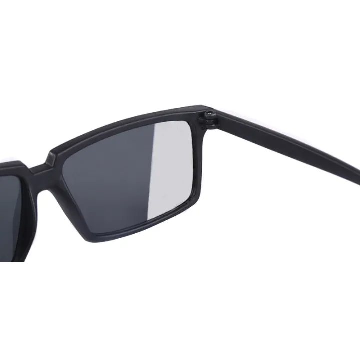 See%20Behind%20You%20Glasses%20Anti-tracking%20Eyewear%20with%20Rear%20View%20Mirrors%20Cool%20Spectacles%20Stuff%20for%20Kids%20-%20Image%204