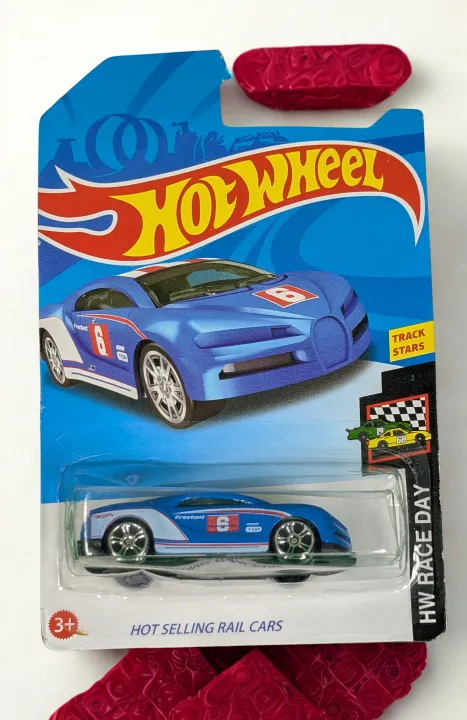 Hot%20Wheels%20'16%20Bugatti%20Chiron%20(specifically%20the%20"HW%20Race%20Day"%20series,%20as%20indicated%20on%20the%20packaging).%20-%20Image%203