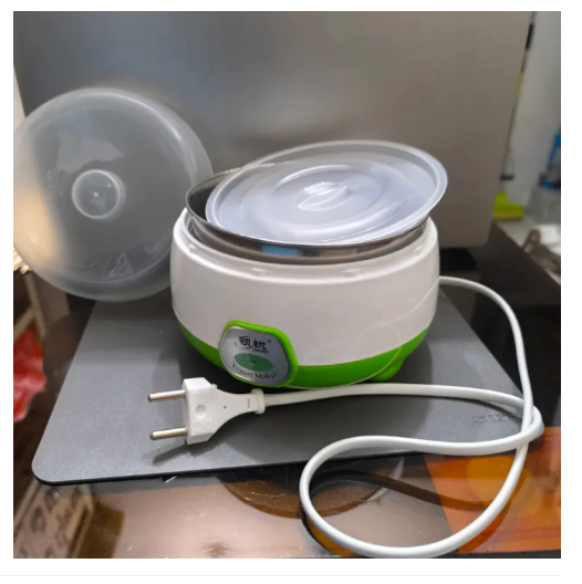 Automatic%20Yogurt%20Maker%20%E2%80%93%201L%20Capacity%20%7C%20Electric%20Doi%20Maker%20%7C%20Home%20Kitchen%20Appliance%20for%20Fresh%20&%20Healthy%20Yogurt%20-%20Image%202