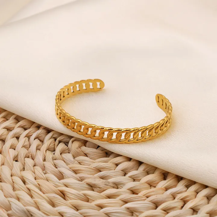 Cross-border%20foreign%20trade%20hollow%20rings%20interlocking%20non-fading%20fashion%20retro%20gold%20girls%20girlfriend%20bracelets%20jewelry%20wholesale%20-%20Image%203