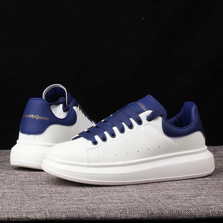Hot%20Collection%20of%20Stylish%20and%20Fashionable%20Winter%20and%20Summer%20Exclusive%20Low%20Top%20Sneakers%20Converse%20Shoes%20for%20Men%20-%20Easy%20To%20Maintain%20-%20Image%206