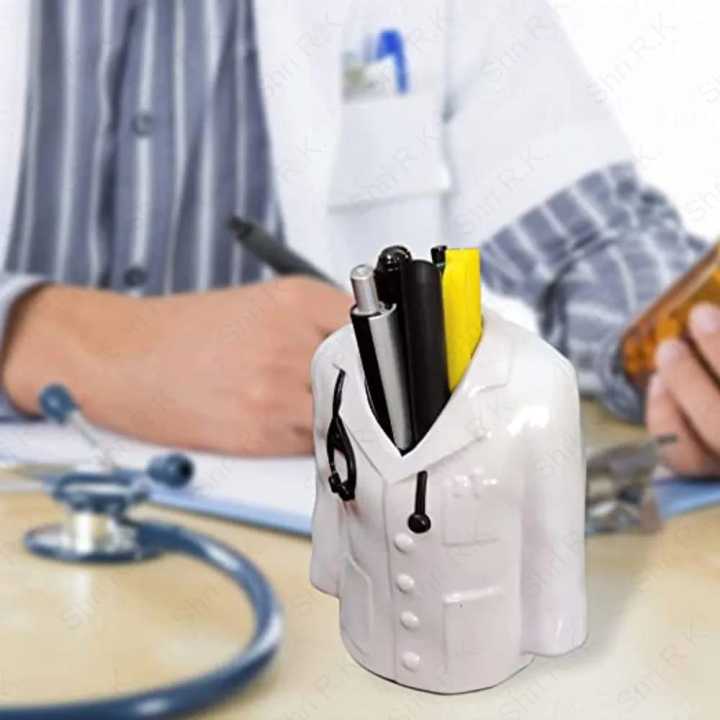 Doctor%20Coat%20Pen%20Pencil%20Holder%20Stand%20For%20Desk%20And%20Offices%20Tables%20-%20Image%203