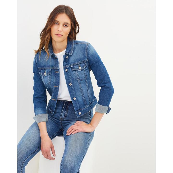 Fashionable Denim Jacket for Women
