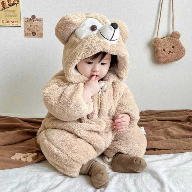 Newborn%20Baby%20Winter%20Plush%20Romper%20Soft%20Warm%20Button%20Closure%20Hooded%20Jumpsuit%20for%20Toddlers%20-%20Image%206