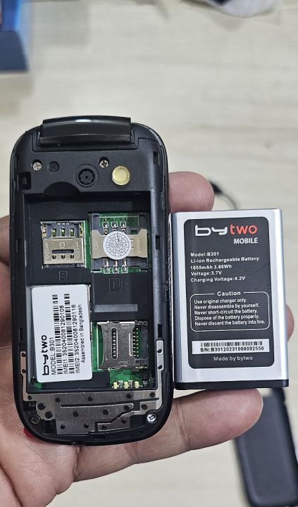 Bytwo%20B301%20folding%20Flip%20Mobile%20Phone%20Magic%20Voice%20-%20Image%206