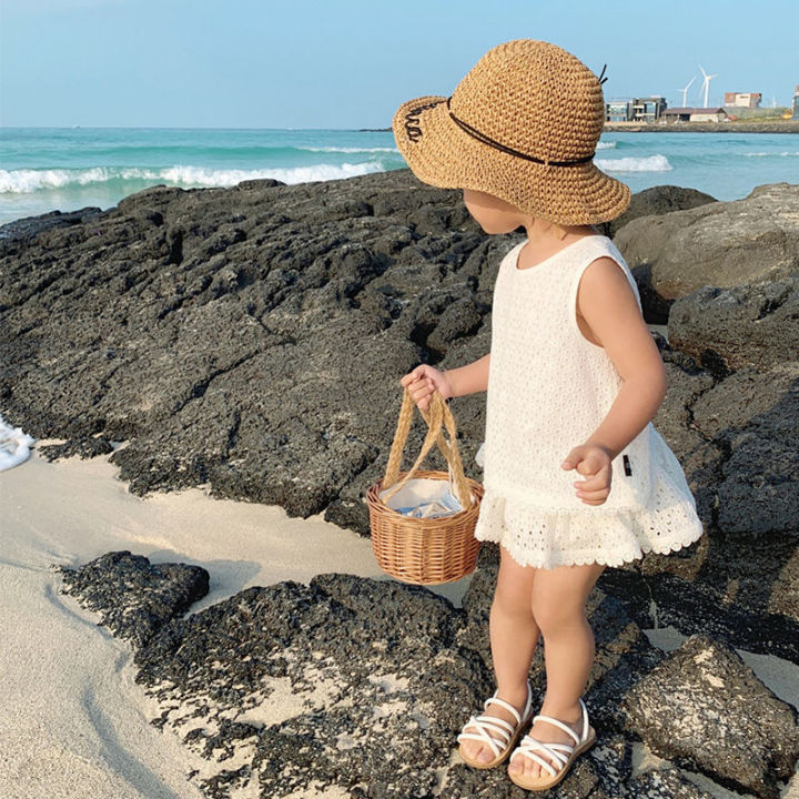 Girls%202028%20Summer%20Clothing%20Sets%20Hollow%20Lace%20Suit%20Baby%20Casual%20Sleeveless%20T-shirt+Shorts%20Kids%20Clothing%20Sets%20Baby%20Clothes%20Outfits%20-%20Image%204