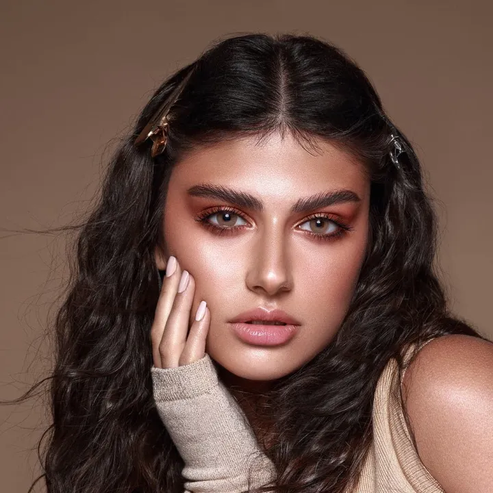 BELLA%20COLOR%20CONTACT%20LENSES%20with%20kit%20box%20FREE%20B17%20Bella%20Elite%20Wild%20Honey%20Bella%20Elite%20Series%20-%20Image%202