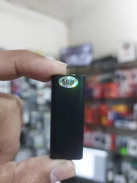 Mini%20Voice%20Recorder%208GB%20Metal%20Body%20-%20Image%205