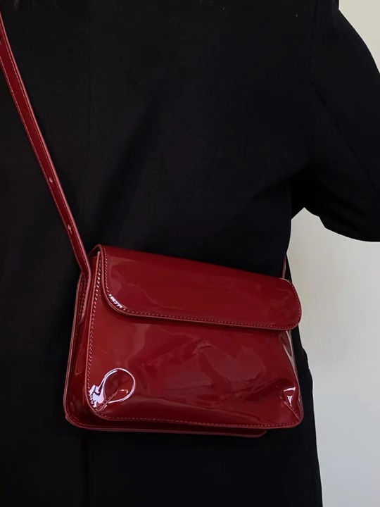 Vintage%20red%20patent%20leather%20small%20square%20bag%20armpit%20bag%202023%20new%20fashion%20versatile%20square%20handbag%20shoulder%20bag%20crossbody%20bag%20-%20Image%202