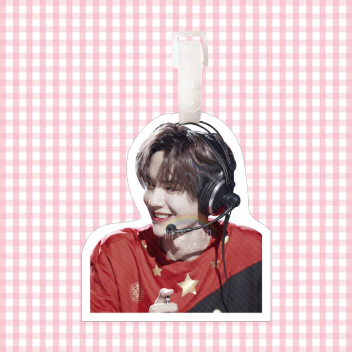 Wang%20Yibo's%20luggage%20school%20bag,%20piece,%20travel%20box,%20boarding%20hanging%20tag,%20big%20head%20celebrity,%20supporting%20the%20surrounding%20creative%20design%20-%20Image%203