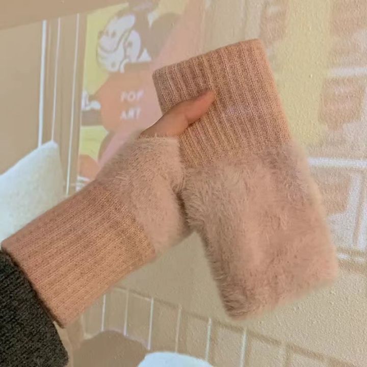1%20Pair%20Soft%20Winter%20Gloves%20for%20Women%20Half%20Finger%20Gloves%20for%20Girls%20Fingerless%20%20Wrist%20Warmers%20Fluffy%20Mittens%20-%20Image%204