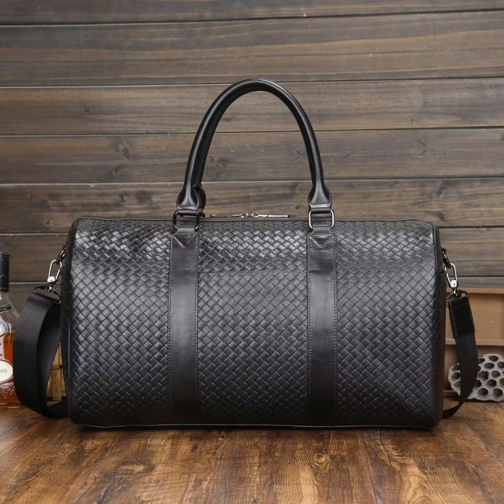Men's leather travel bag, black gym bag, drop-hair waterproof handbag, top cowhide crossbody bag, one shoulder