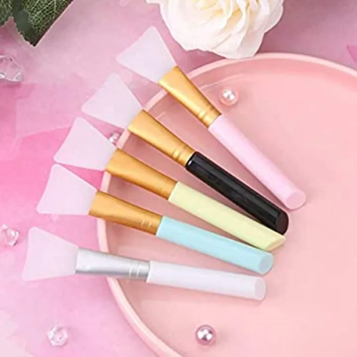 Soft%20Silicone%20Facial%20Mixing%20Brush%20Applicator%20Tool%20-%201%20PCS%20-%20Image%202