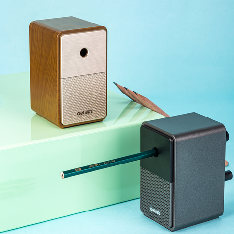 Deli%20E71160%20Retro%20Speaker%20Styling%20Rotary%20Pencil%20Sharpener%20-%20Image%205
