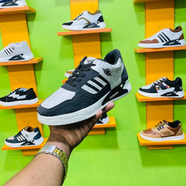 Fashion Forward: Men's Converse Sneakers for All Climates Daraz