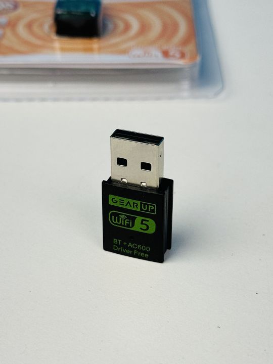 GearUP%20600Mbps%20Dual%20Band%20WiFi%20+%20Bluetooth%20Adapter%20For%20Windows%20PC/Laptop-%20(Driver%20Free%20Version,%20WiFi%20Hotspot%20Supported,%202.4GHz%20+%205GHz)%20-%20Image%203