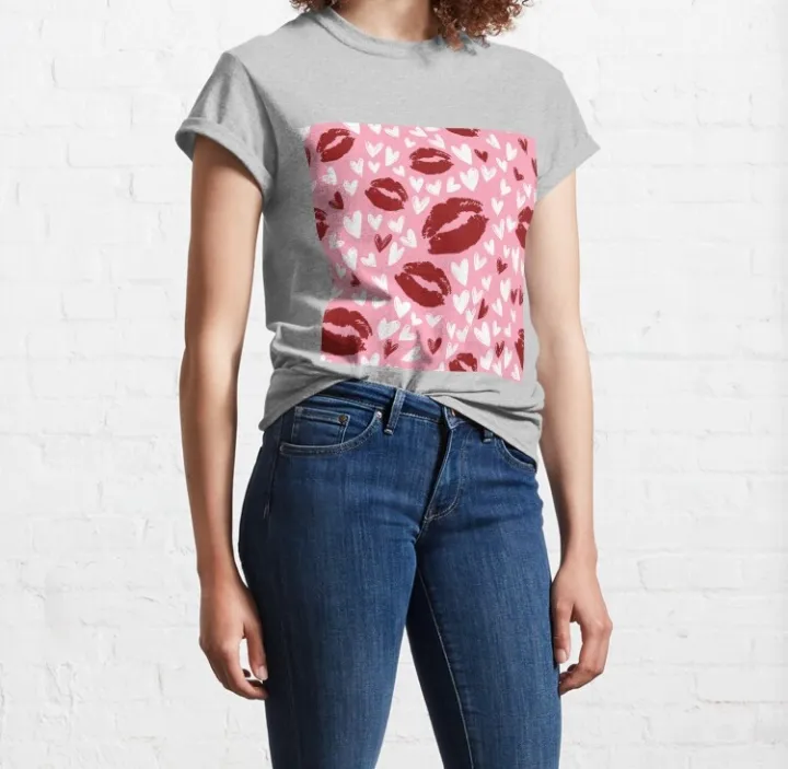Couple%20Women%20And%20Men%20Red%20Kiss%20Print%20Lip%20Mark%20and%20white%20Hearts%20Pattern%20design%20Classic%20T-Shirt%20elbas%20-%20Image%202
