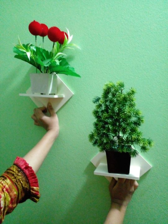 2%20Pcs%20Wall%20Hanging%20Kite%20Flower%20Stand%20.%20Self%20Adhesive%20Punch%20Free%20Wall%20Decorative%20Showpiece%20Holder%20Only%20.%20Only%20square%20Shape%20Stand%20Without%20Flower%20&%20showpiece.%20-%20Image%203