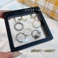Necklace 2023 new girl's small square, snake bone clavicle chain, light luxury, titanium steel, niche design, simple French. 