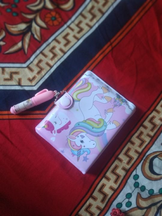 Mini%20unicorn%20Diary%20with%20Pen%20-%20Image%202