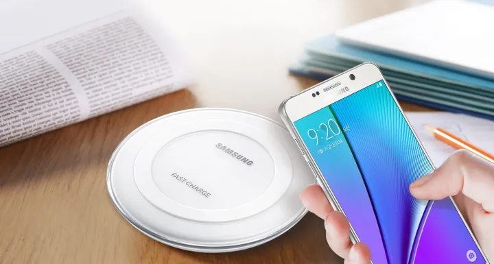 Samsung%20Wireless%20Charger%20Pad%20-White%20-%20Image%206