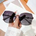 Polarized Gradient Sunglasses For Women, Fashionable And Retro Women's Glasses With A Zipper Glasses Case.