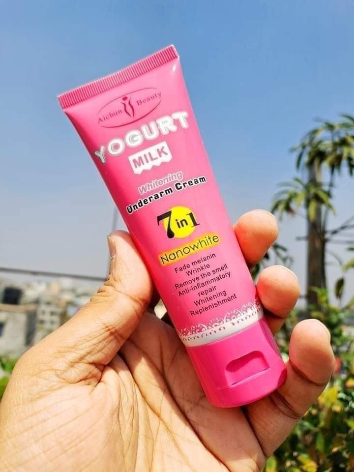 Aichun Natural White Yogurt Milk Underarm Whitening Cream 80g