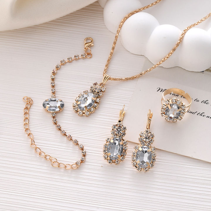 Four Piece Jewelry Set, Fashionable and Versatile with Diamond Embellishments, Oval Necklace, Ring, Bracelet, Earrings, Suitable for Women and Girls