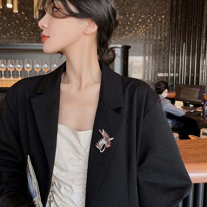 LKMART%20Unique%20Cute%20Festival%20Gifts%20Alloy%20Boys%20Vintage%20Women%20Brooch%20Banquet%20Clothes%20Pin%20Clothes%20Accessories%20Korean%20Style%20Badge%20-%20Image%205