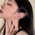 Hollow Butterfly Wings Single Ears Hanging Sweet Cool Ear Bone Clamp Earrings Punk Piercing Ear Clip Metal Halloween Elf Ear Cosplay Party Jewelry Girls Fashion Personality. 