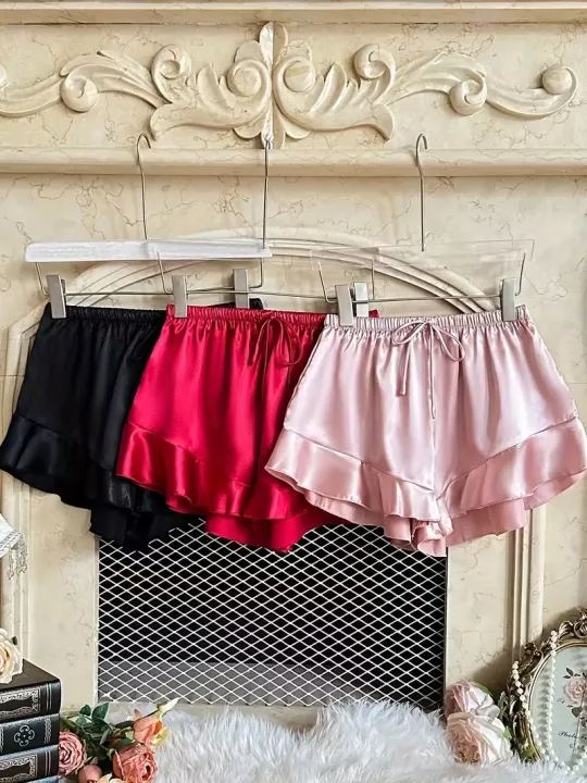 Premium%20Silk%20Ruffle%20Trim%20Shorts%20%E2%80%93%20Regular%20Fit%20Sleepwear%20-%20Image%205
