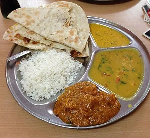 Stainless%20Steel%204Divided%20Dinner%20Plate%20Round%20Dinner%20Plate%2030cmSteel%20Divided%20Dinner%20Plates%20Thali%20Plate%20-%20Image%202