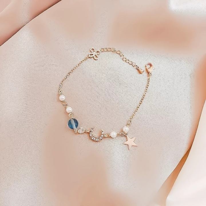 Korean%20Style%20Crystal%20Star%20Moon%20Charm%20Bracelets%20for%20Women%20-%20Bracelet%20-%20Image%202