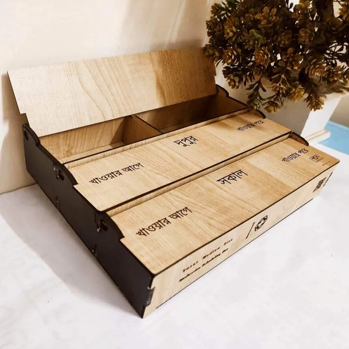 Premium%20Wooden%20%20Organisation%20Medicine%20Box%20-%20Image%204
