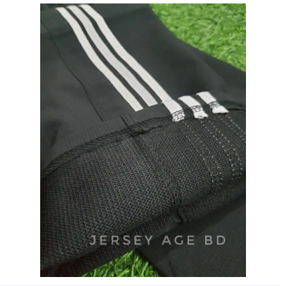 Premium%20Sports%20Trousers%20for%20Fitness%20and%20Exercise%20-%20Image%203