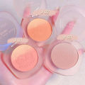 Three Color Gradual Change with Mirror Powder Blusher Matte Fine Flash Low Saturation Natural Skin Repair. 