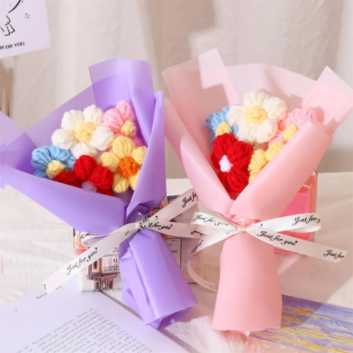 Colorful%20Crochet%20Bouquet%20Elegant%20Lightweight%20Hand%20Knitted%20Artificial%20Flower%20Mini%20Size%20Flower%20Arrangement%20for%20Valentine%20Wedding%20-%20Image%202