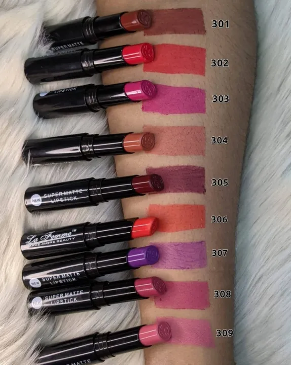 La%20Femme%20Super%20Matte%20Lipstick%20-%20Image%206