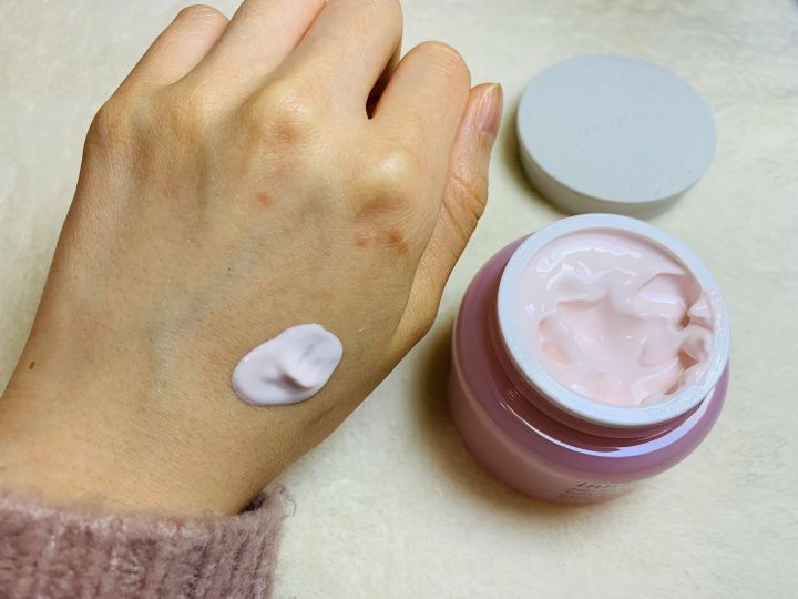 Innisfree%20Jeju%20Cherry%20Blossom%20Tone%20Up%20Cream%2050ml%20-%20Image%206