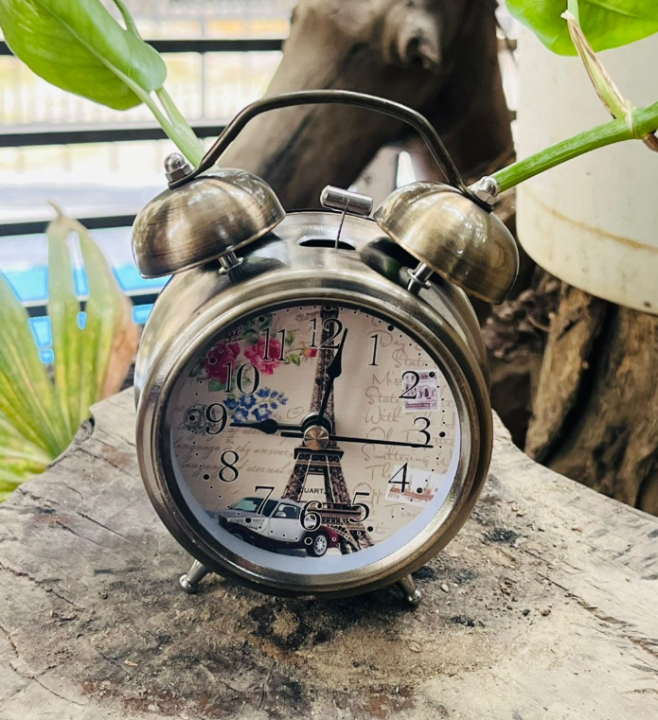 Alarm clock Paris themed